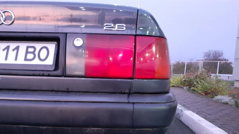 Audi 100 2.6 V6 5