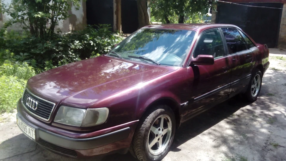 Audi 100 2.8 автомат 4