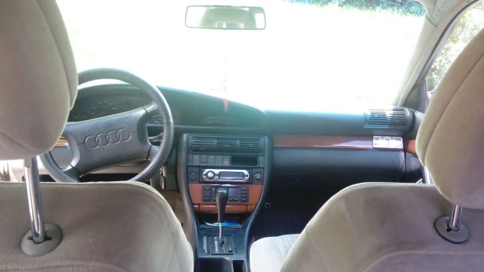 Audi 100 2.8 автомат 5
