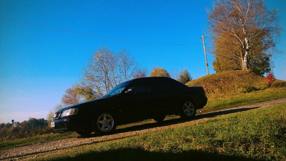 Audi 100 2.8 перша) 4