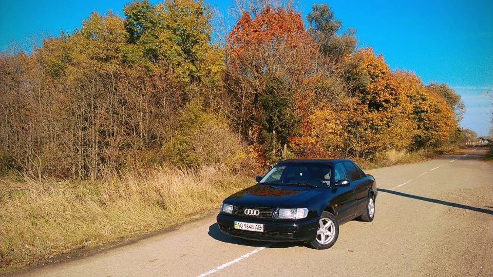 Audi 100 2.8 перша) 5