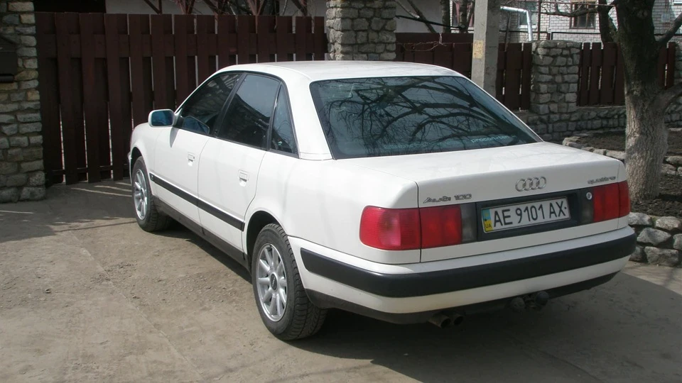 Audi 100 2.8 quattro автомат 2