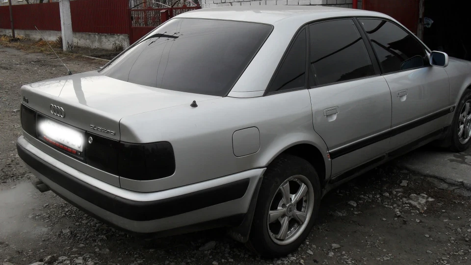 Audi 100 2.8 quattro 3