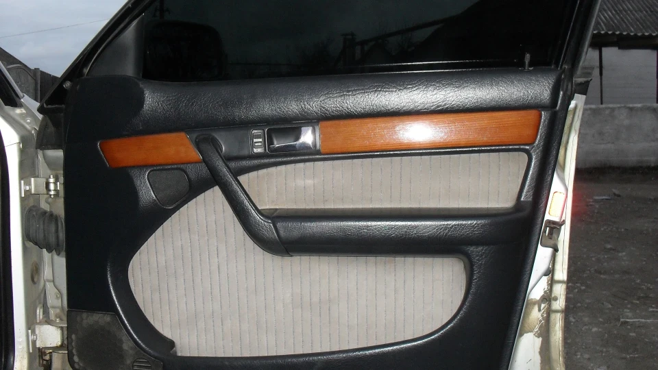 Audi 100 2.8 quattro 5