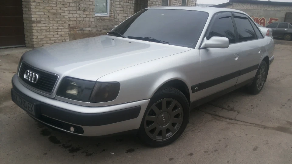 Audi 100 2.8 v6 5
