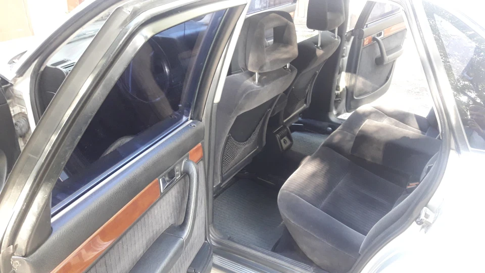 Audi 100 2.8E 2