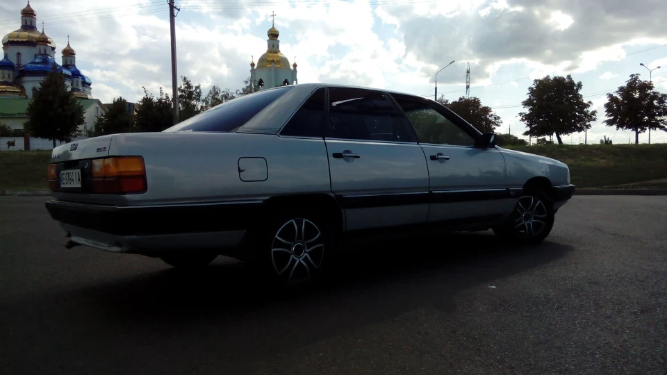 Audi 100 Анжела Олегівна 2