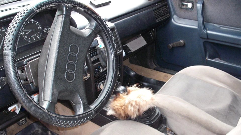 Audi 100 AUDI1.8г/б білосніжка 2
