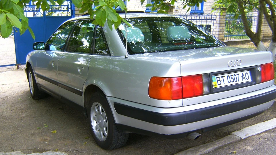 Audi 100 Blonda 2