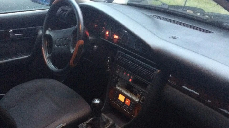 Audi 100 Бадьорий універсал ) 2