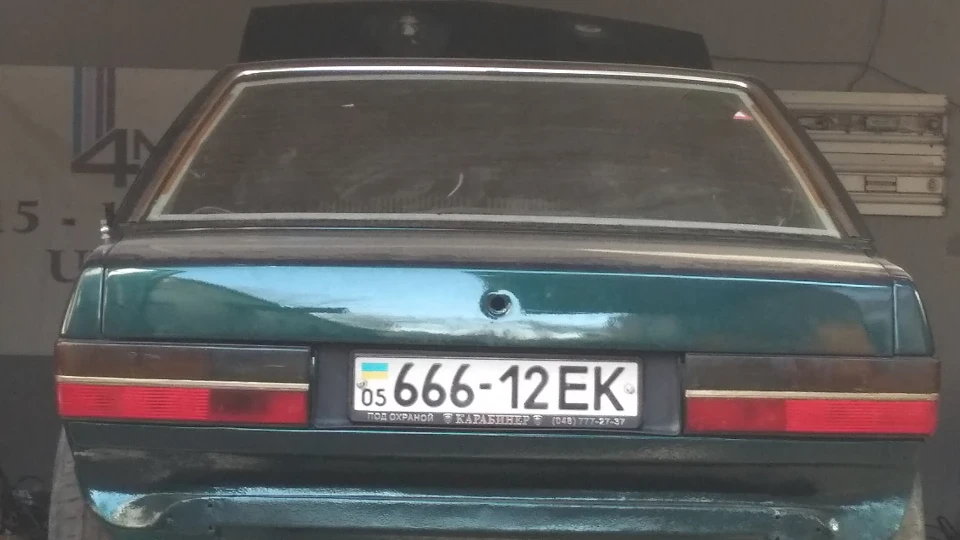 Audi 100 C2 4