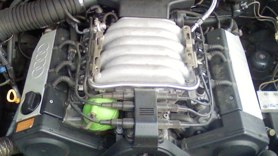 Audi 100 C4 V6 2.8 quattro 3