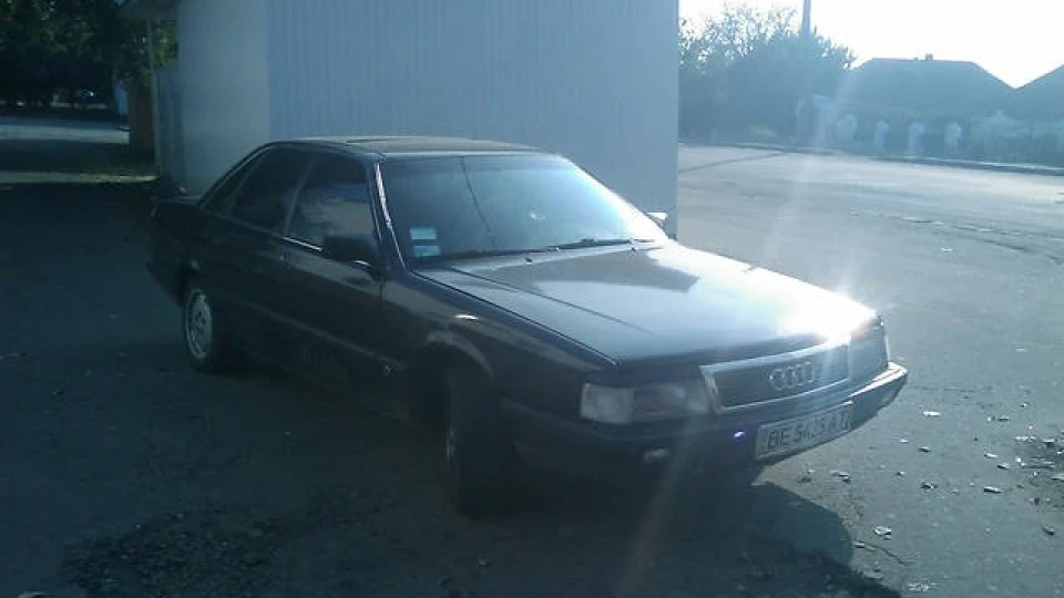 Audi 100 Чорний 2.3 NF 3