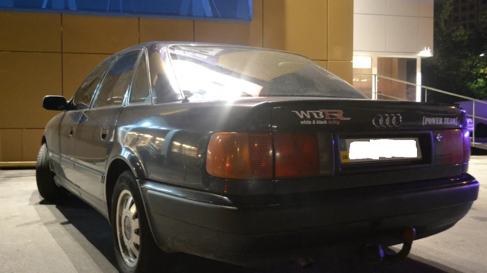 Audi 100 Girlfriend 4