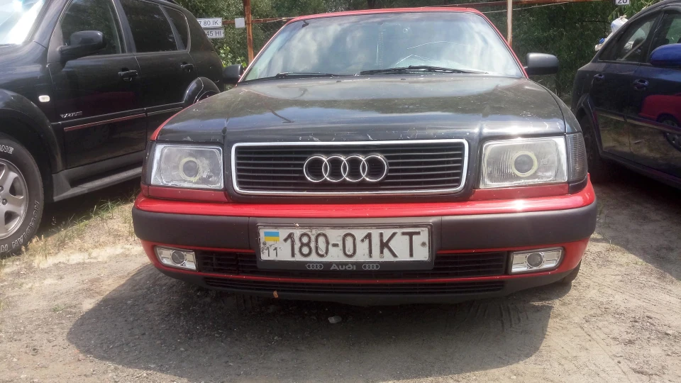 Audi 100 червоний Tornado 2