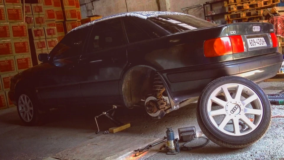 Audi 100 улюблена С4 АВК 5