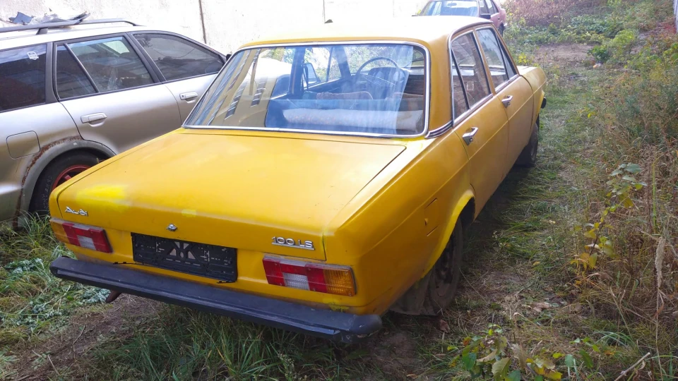 Audi 100 LS 2