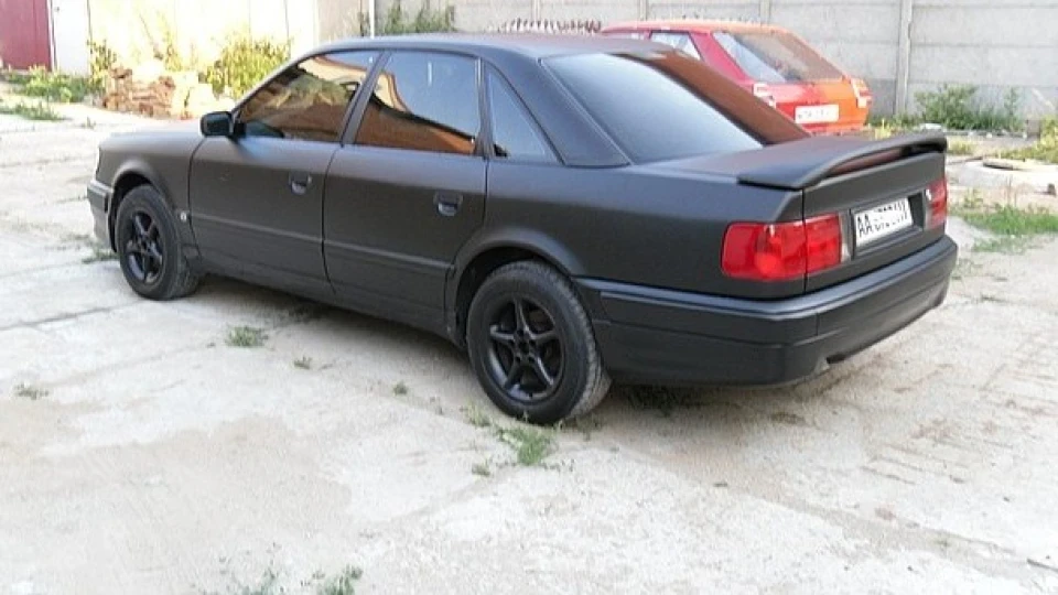 Audi 100 Матова Еска 2