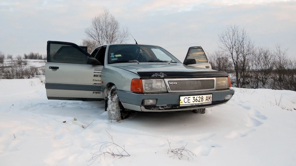 Audi 100 (*німецька сталь*) 2