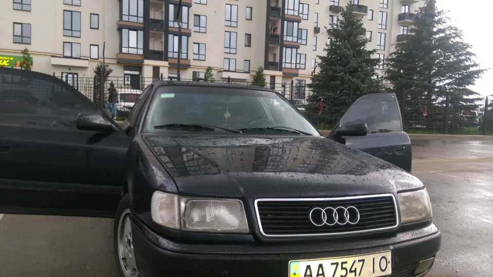 Audi 100 Німецький танк 4