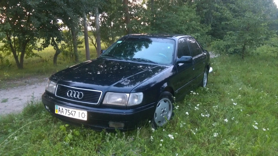 Audi 100 Німецький танк 5