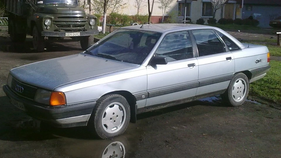 Audi 100 quattro 2.3 4