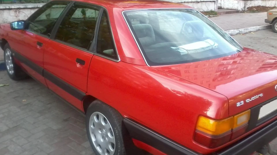 Audi 100 quattro Червоний торнадо 2