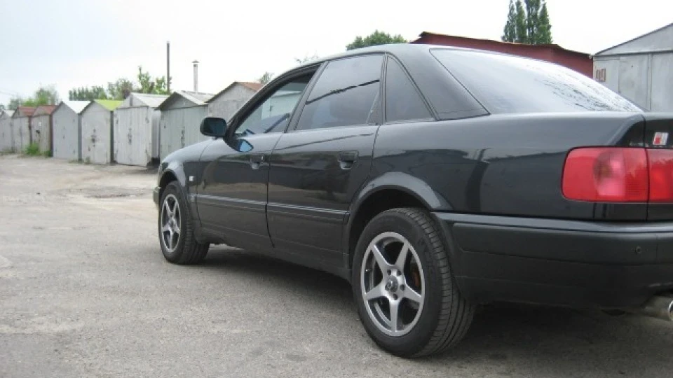 Audi 100 Qvattro BLACK 3