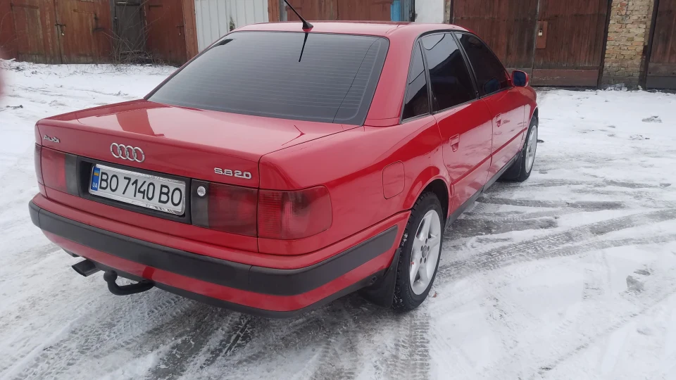 Audi 100 Red 2.0 2