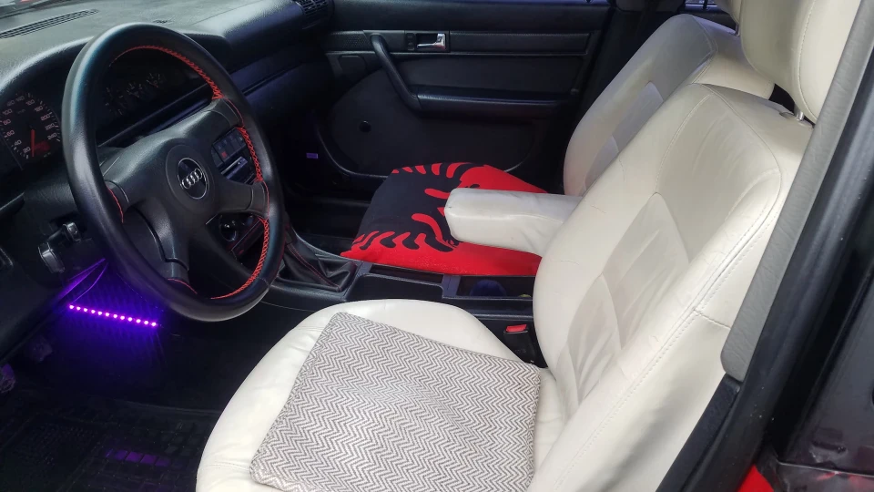 Audi 100 Red 2.0 5