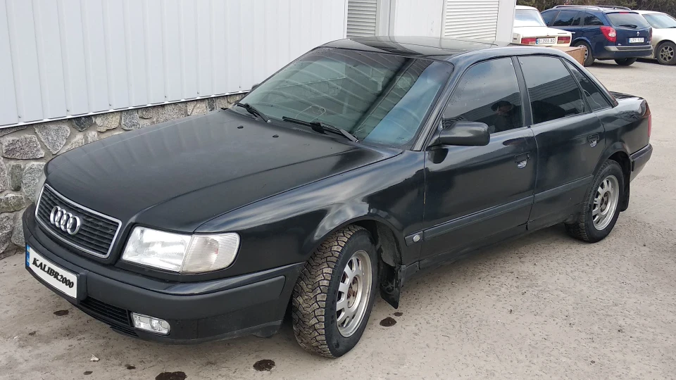 Audi 100 V6 2.8 Quattro 2