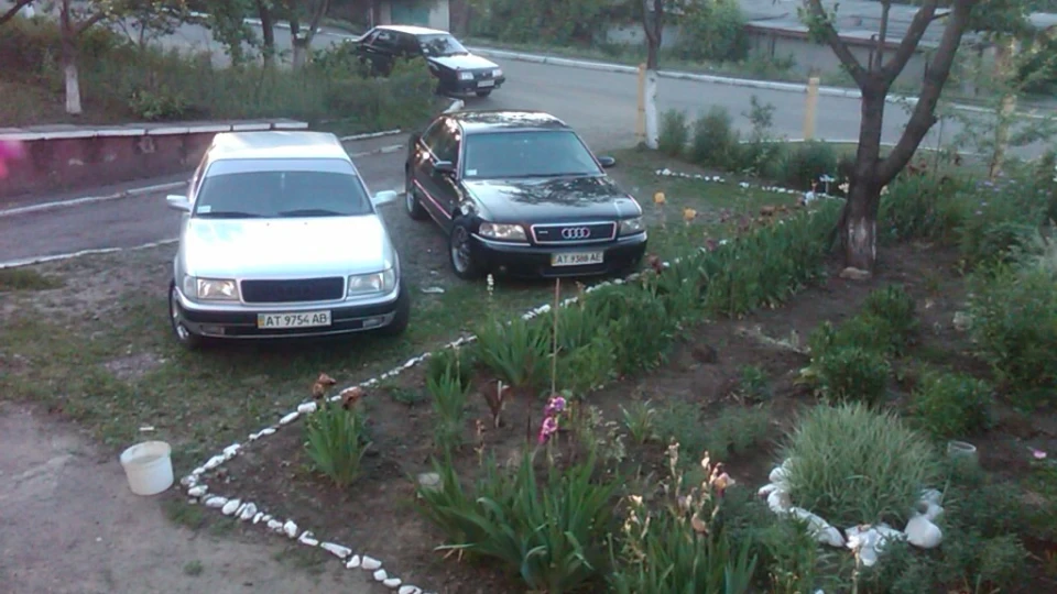 Audi 100 всюдихід ) 4
