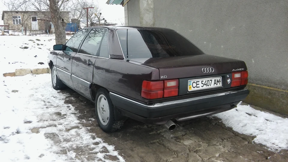 Audi 100 вишенька 2