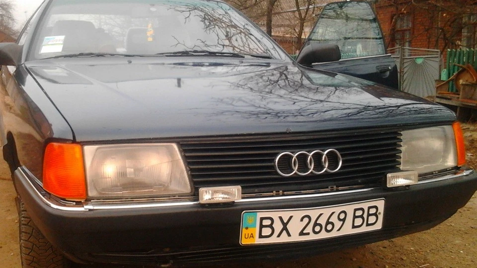 Audi 100 хамелеон
