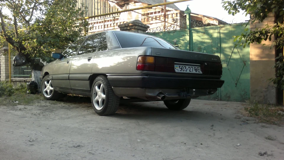 Audi 100 Жива Бабуся 2
