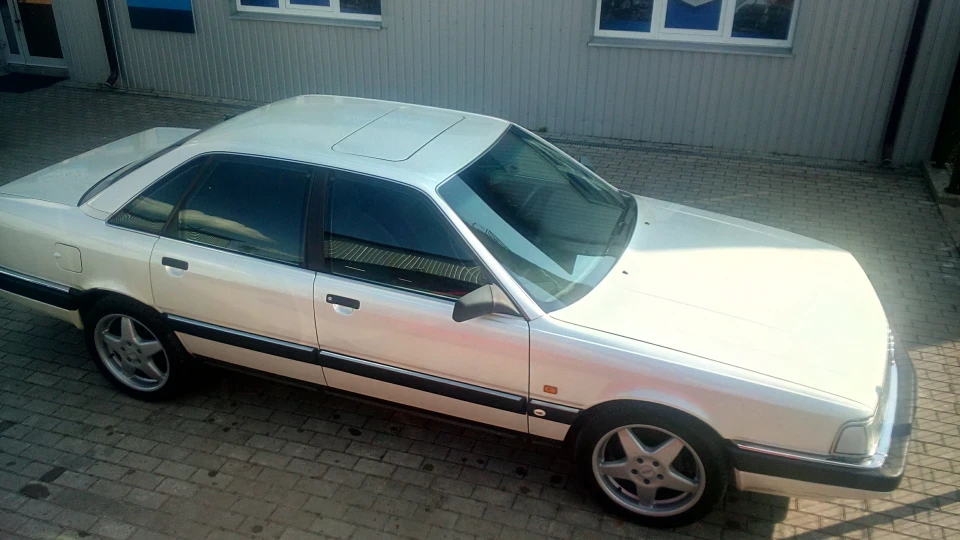 Audi 200 2
