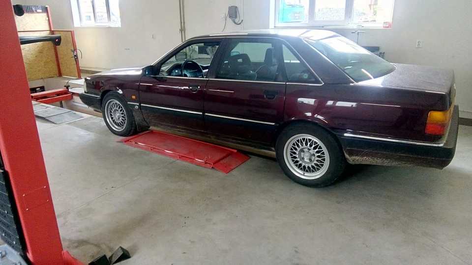Audi 200 Гранат 3