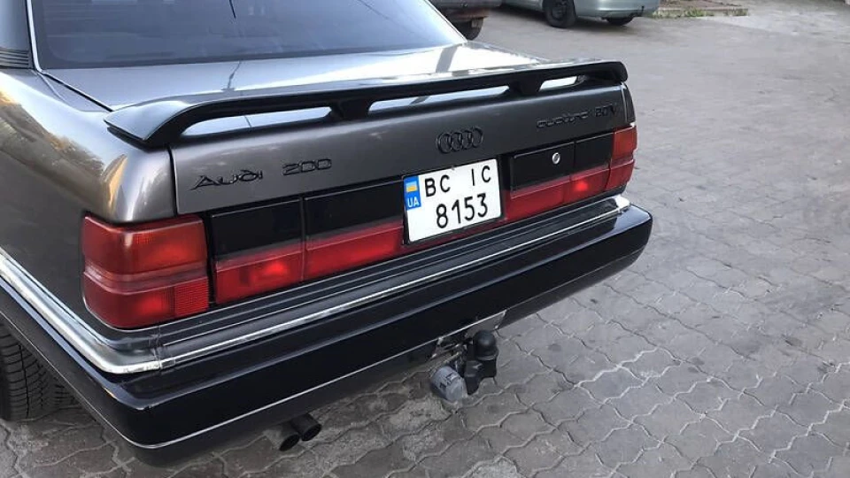 Audi 200 Quattro 4