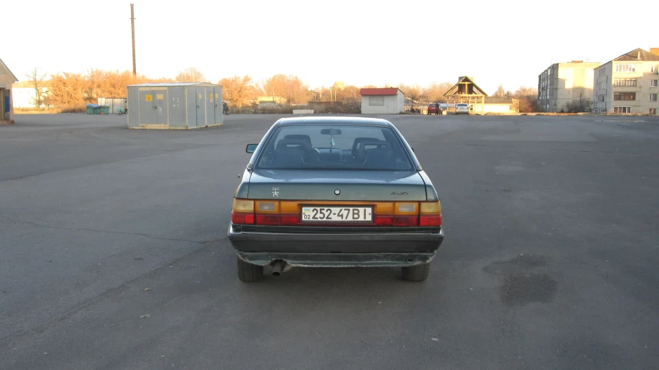 Audi 200 Старий Turbo чемодан* 3