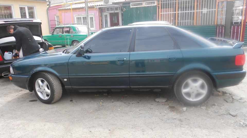 Audi 80