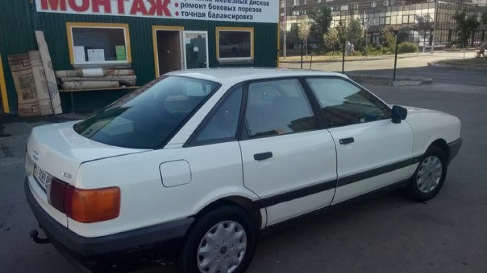Audi 80 4