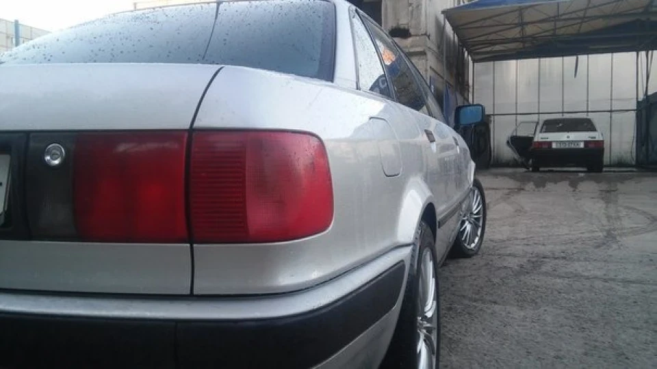 Audi 80 2