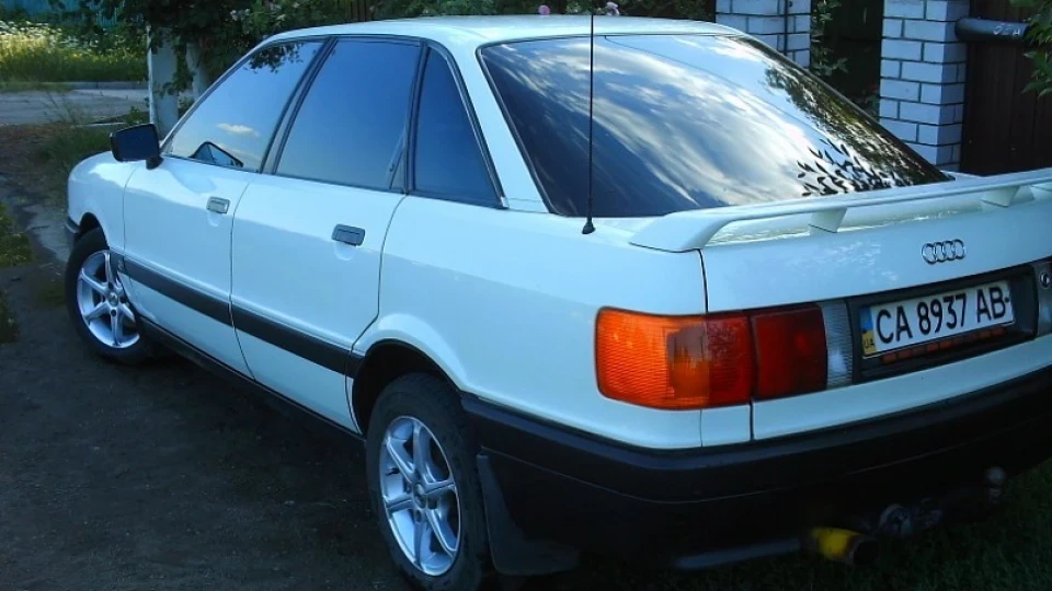 Audi 80