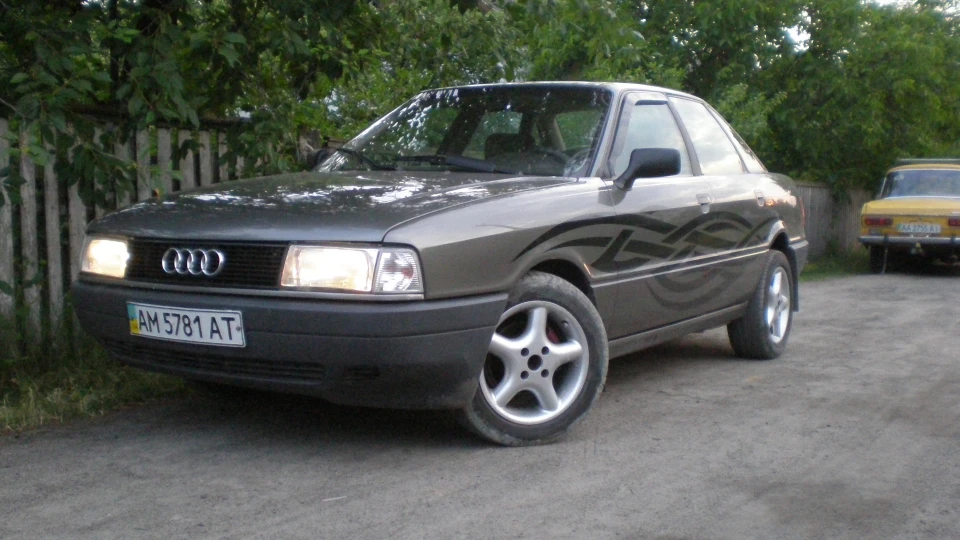 Audi 80 2