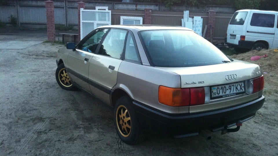 Audi 80 4