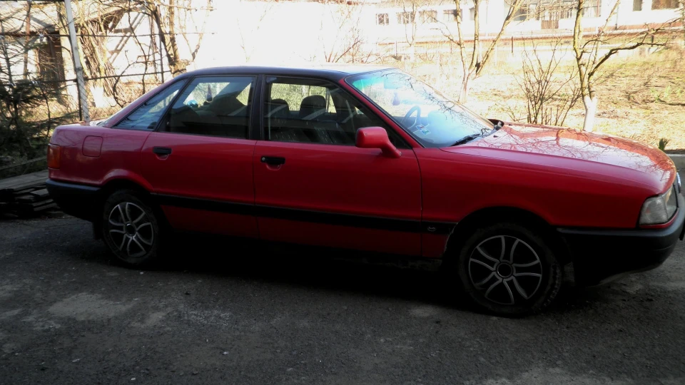 Audi 80 1,6 тд 4
