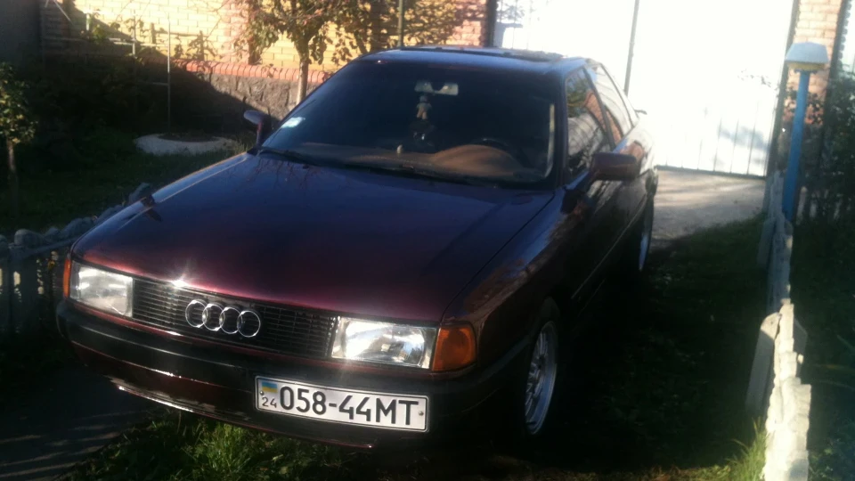 Audi 80 1.8 карб 3