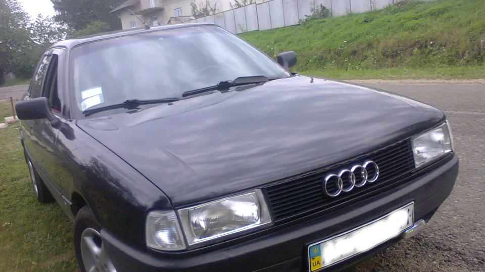 Audi 80 1.8 карб 2
