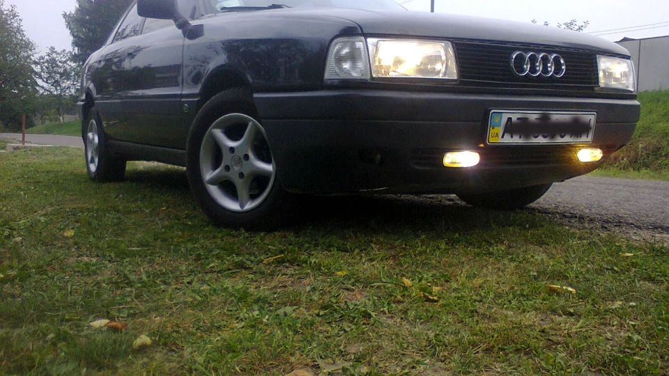 Audi 80 1.8 карб 5