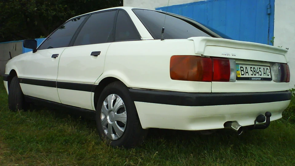Audi 80 1.8 карбюратор